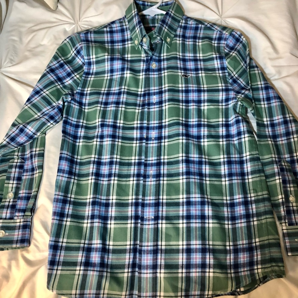 Vineyard Vines youth boy’s size S plaid performance button down whale shirt
